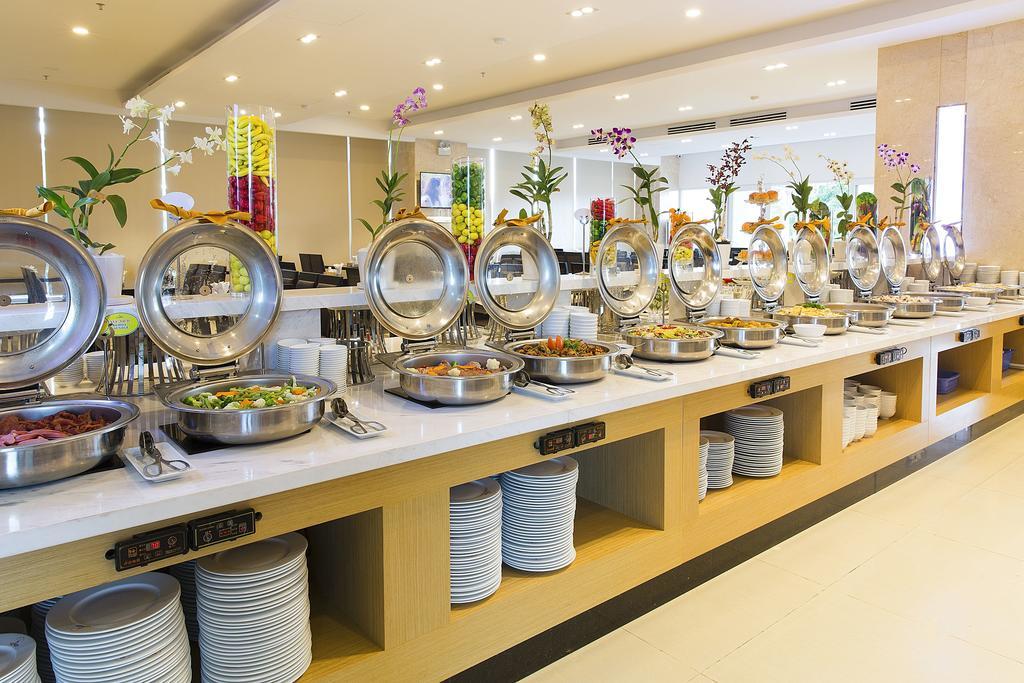 Dendro Gold Hotel Nha Trang Exterior photo