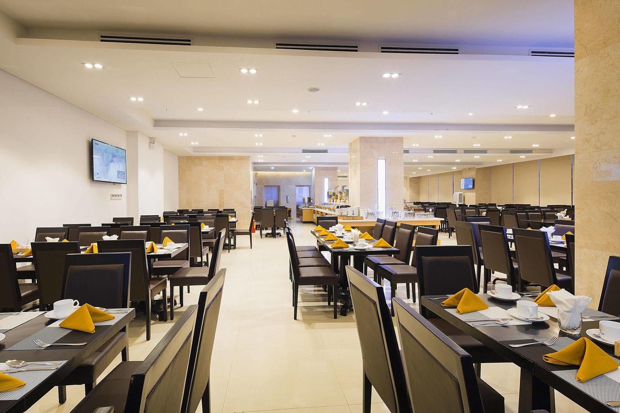 Dendro Gold Hotel Nha Trang Exterior photo