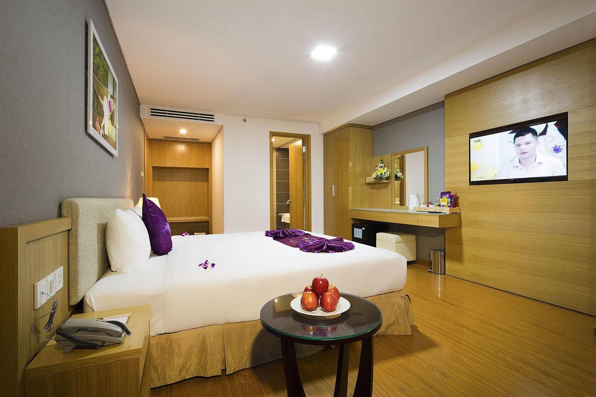Dendro Gold Hotel Nha Trang Exterior photo